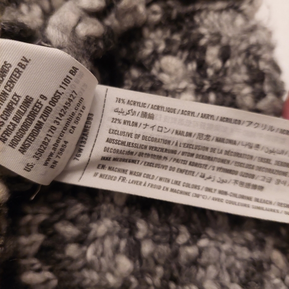 Hollister Grey White Mock Neck Chunky Marled Knit Cropped Sweater Boxy Size S - Picture 6 of 11